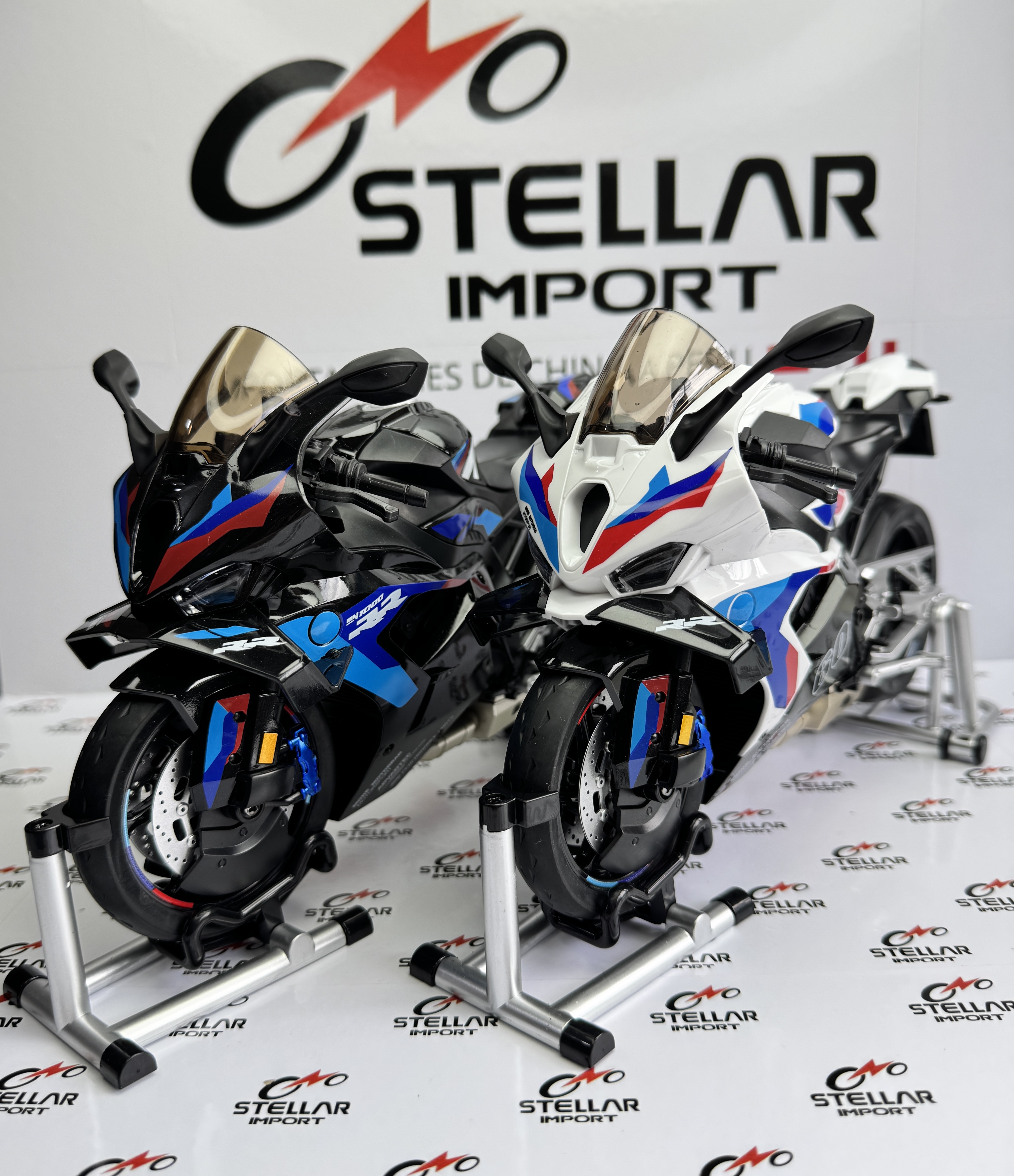 BMW M1000RR Funciones Realistas Expulsión de Humo