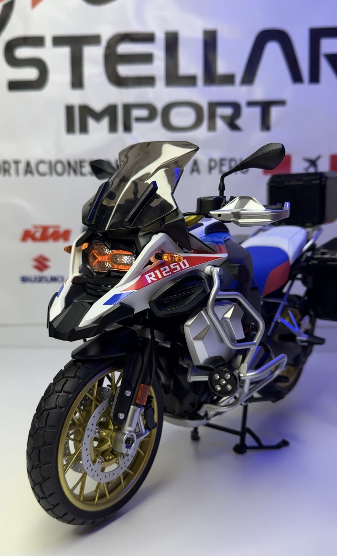 BMW GS R1250 Funciones Realistas Expulsión de humo