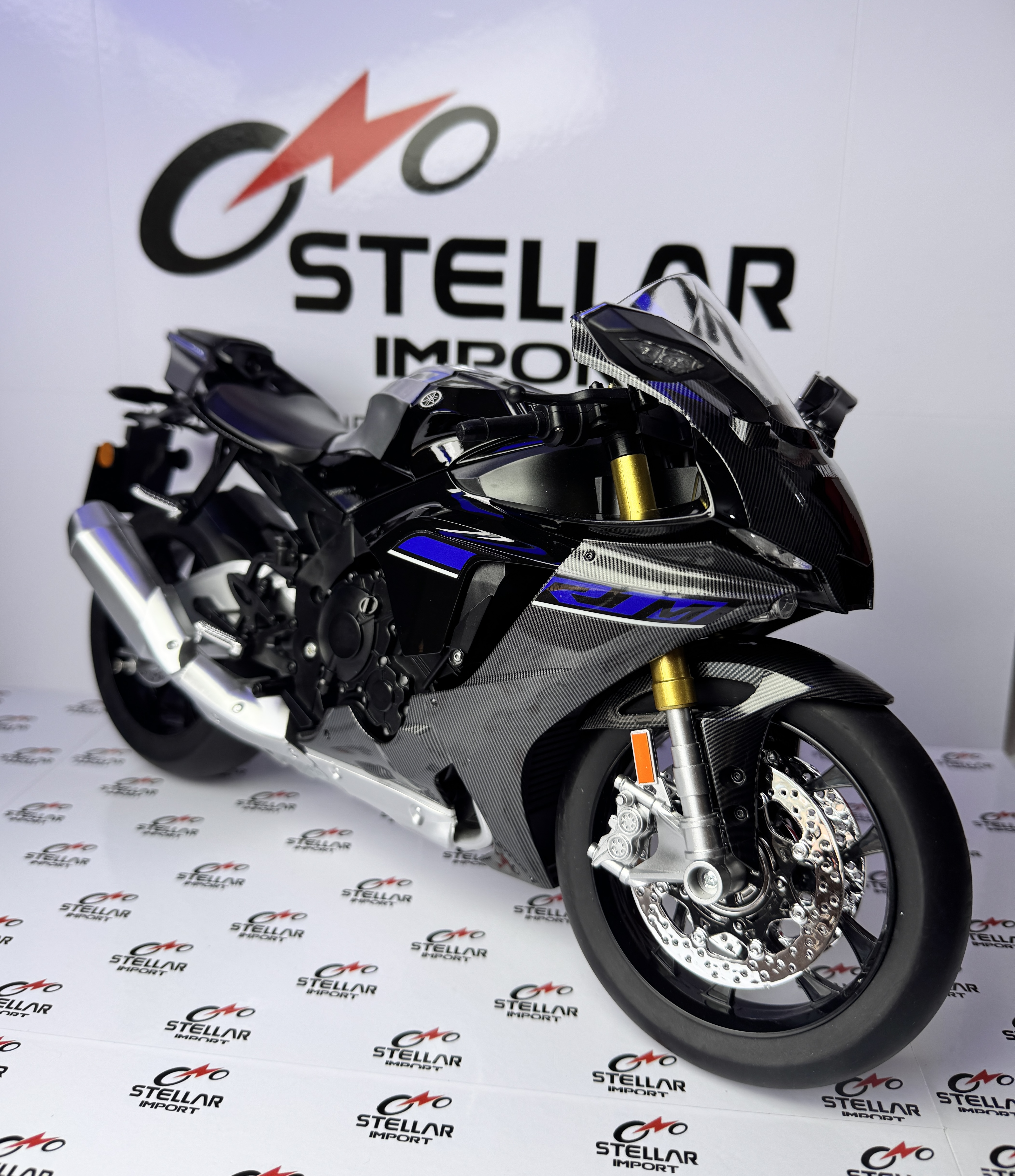 YAMAHA YZF R1M  FUNCIÓN REALISTA