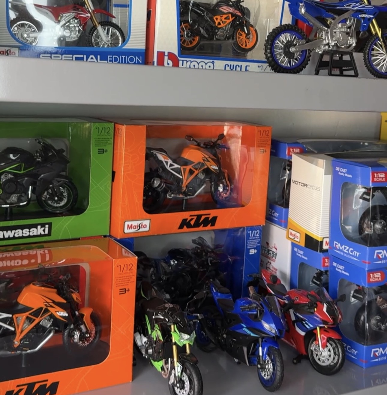Motos a escala